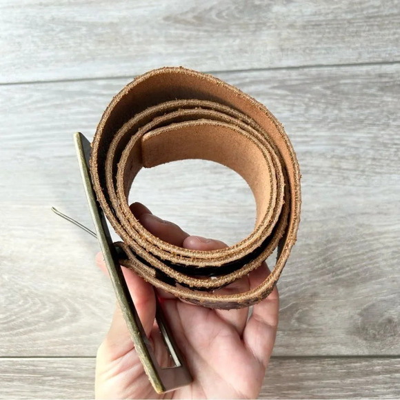 Aldo Rhinestones Distressed Leather  Belt Made in Canada - Picture 13 of 16